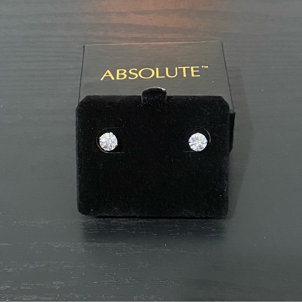 Absolute Sterling Silver Cubic Zirconia 6MM Stud Earrings NWT